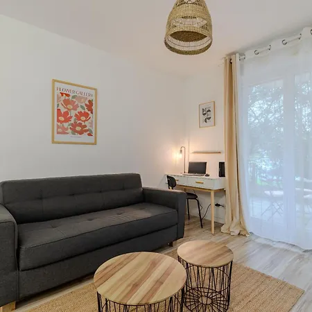 L'atelier Botanique - Parking - Airport 15' Apartamento *