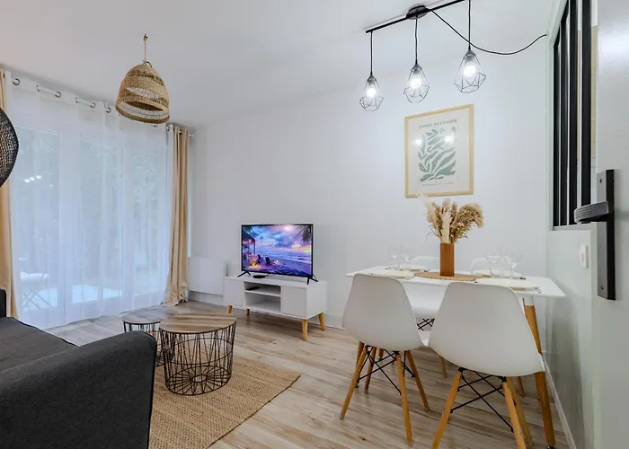 Apartment L'atelier Botanique - Parking - Airport 15'