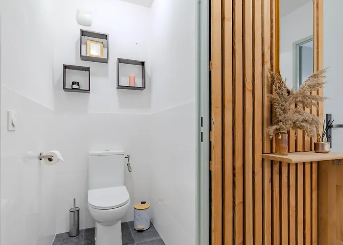 L'atelier Botanique - Parking - Airport 15' *