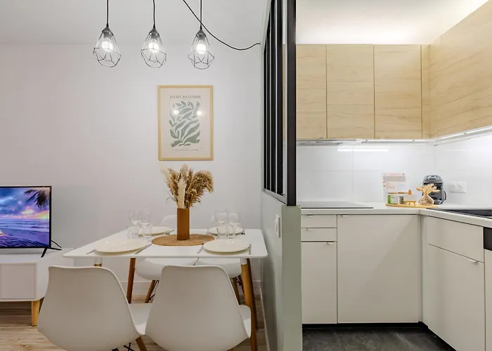 L'atelier Botanique - Parking - Airport 15' *